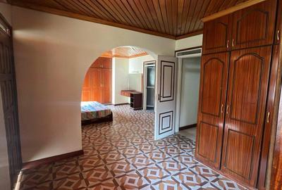4 Bed Townhouse with En Suite at Lavington