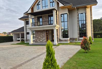 5 Bed Villa with En Suite in Runda - 3