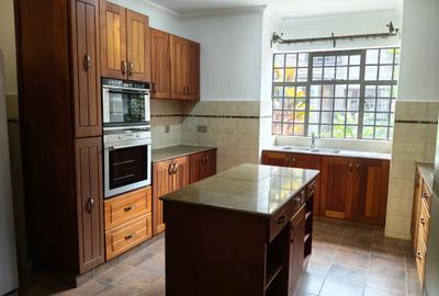 4 Bed Townhouse with En Suite at Peponi Road - 2