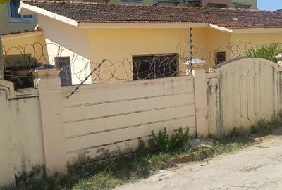 3 Bed House with En Suite at Bamburi - 2