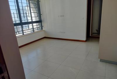 4 Bed Apartment with En Suite in Parklands