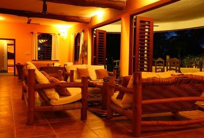 10 Bed Villa with En Suite in Diani