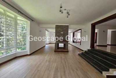 5 Bed House with En Suite in Rosslyn - 2
