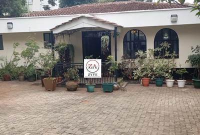 3 Bed House with En Suite at Lavington