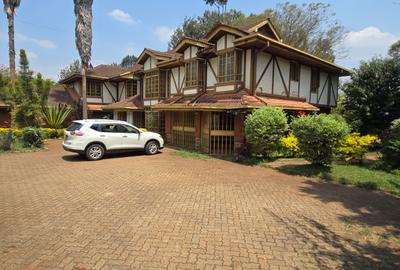 5 Bed House with En Suite at Runda Road