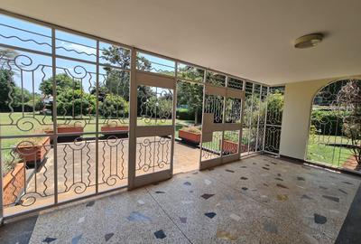 5 Bed House with En Suite in Thigiri