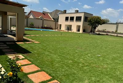 4 Bed House with En Suite in Runda