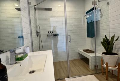 Serviced 2 Bed Apartment with En Suite in Lavington - 4