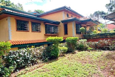 4 Bed House with En Suite at Lavington