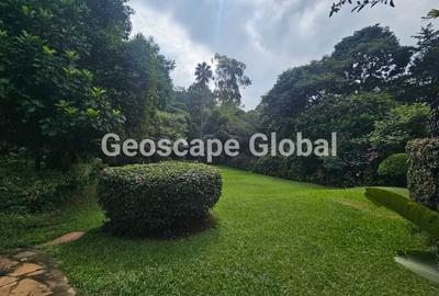 5 Bed House with En Suite in Nyari