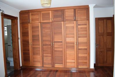 4 Bed Townhouse with En Suite at Peponi Road - 3