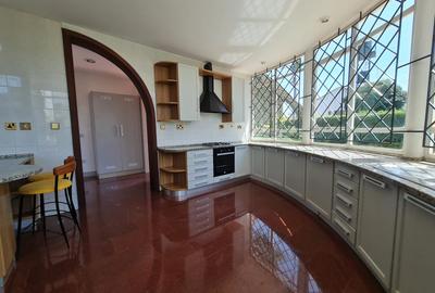 4 Bed Townhouse with En Suite in Runda