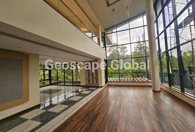 5 Bed House with En Suite in Spring Valley