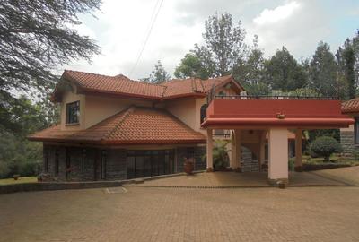 4 Bed House with En Suite at Rosslyn Lone Tree Estate Road