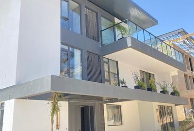 5 Bed Villa with En Suite in Lavington - 2