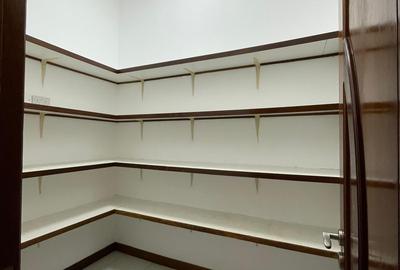 Serviced 4 Bed Apartment with En Suite in Nyali Area - 4