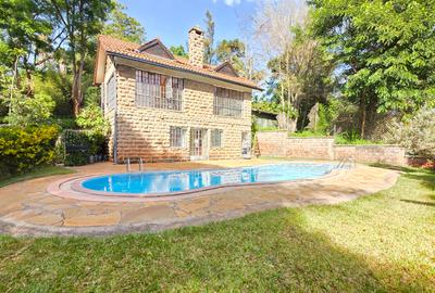 5 Bed Townhouse with En Suite at Rossylin Lone Tree - 3