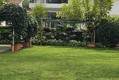 4 Bed Townhouse with En Suite in Runda