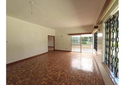 4 Bed Townhouse with En Suite in Lavington