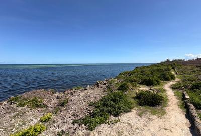 2 ac Land at Watamu Beach- Seafront
