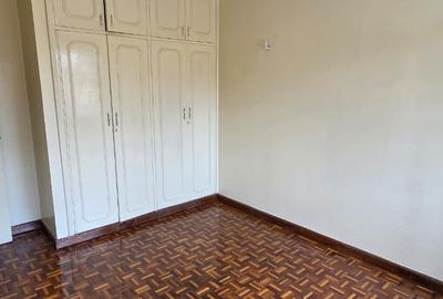 2 Bed Apartment with En Suite in Westlands Area - 4