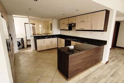 3 Bed Apartment with En Suite in Westlands Area