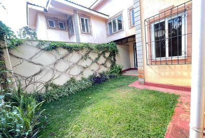 4 Bed Townhouse with En Suite in Spring Valley