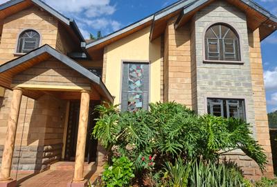 4 Bed Townhouse with En Suite at Close To Braeburn School - 3