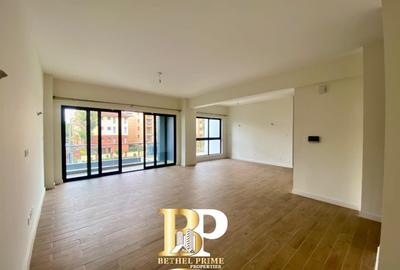 2 Bed Apartment with En Suite in Lavington