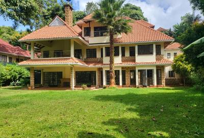 5 Bed Townhouse with En Suite in Rosslyn - 2