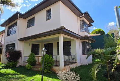4 Bed House with En Suite at Convent Drive - 2