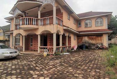 4 Bed Townhouse with En Suite at Plains