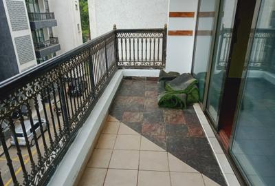3 Bed Apartment with En Suite at Valley Arcade Area - 2