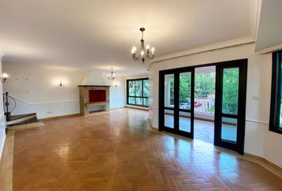 4 Bed Townhouse with En Suite in Brookside