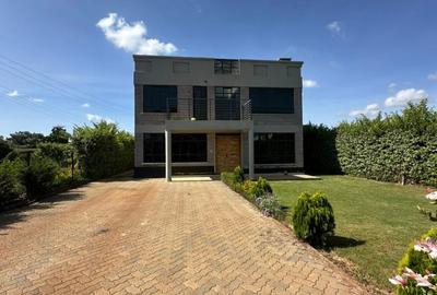 4 Bed House with En Suite at Riabai Road