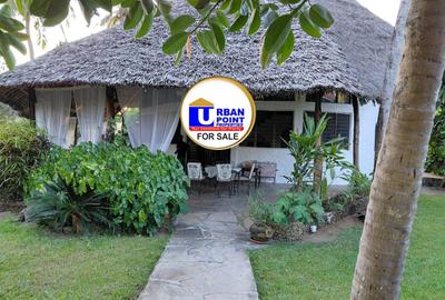 4 Bed Villa with En Suite in Watamu