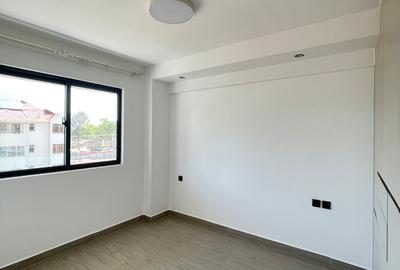 1 Bed Apartment with Gym in Ngong Road - 4