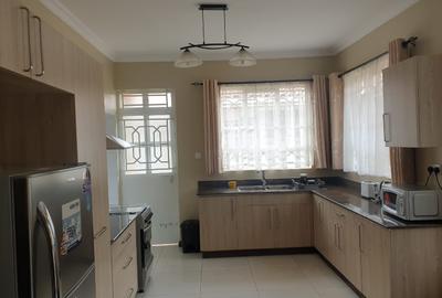 2 Bed House with En Suite in Runda