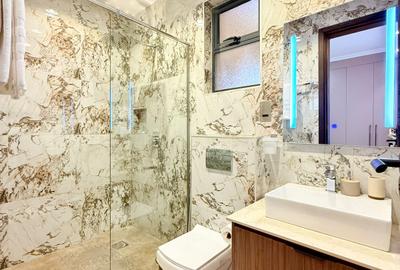 2 Bed Apartment with En Suite in Brookside - 3