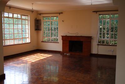 4 Bed Townhouse with En Suite in Kiambu Road