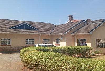 5 Bed House with En Suite at Mountain View Lane