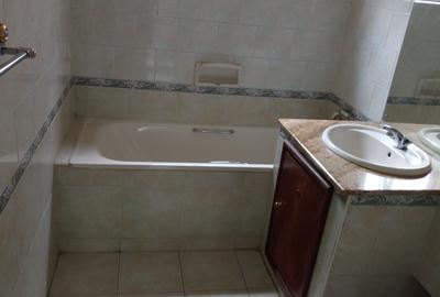 3 Bed Apartment with En Suite at Kileleshwa