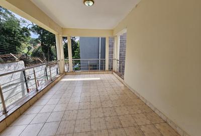 4 Bed Townhouse with En Suite in Westlands Area