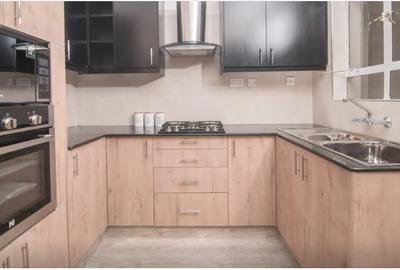 3 Bed Apartment with En Suite in Ngong Road