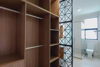 4 Bed Townhouse with En Suite in Runda - 3