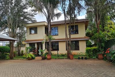 3 Bed Townhouse with En Suite at Lavington