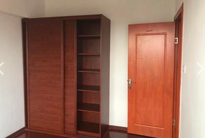 2 Bed Apartment with Swimming Pool in Hurlingham - 4