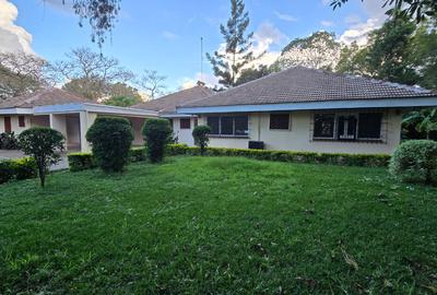 4 Bed House with En Suite in Runda