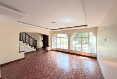 4 Bed Townhouse with En Suite at Westlands - 3