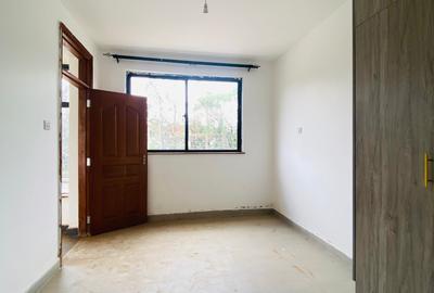 4 Bed Villa with En Suite in Lavington - 2